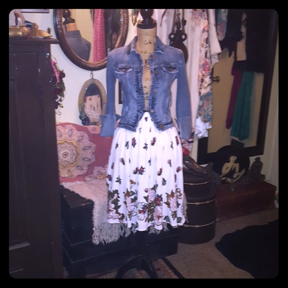 MODCLOTH Flirty Circle Skirt